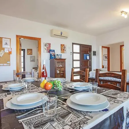 Playa Blanca Sleeps 6 Air Con Wifi Vila Playa Blanca (Lanzarote)